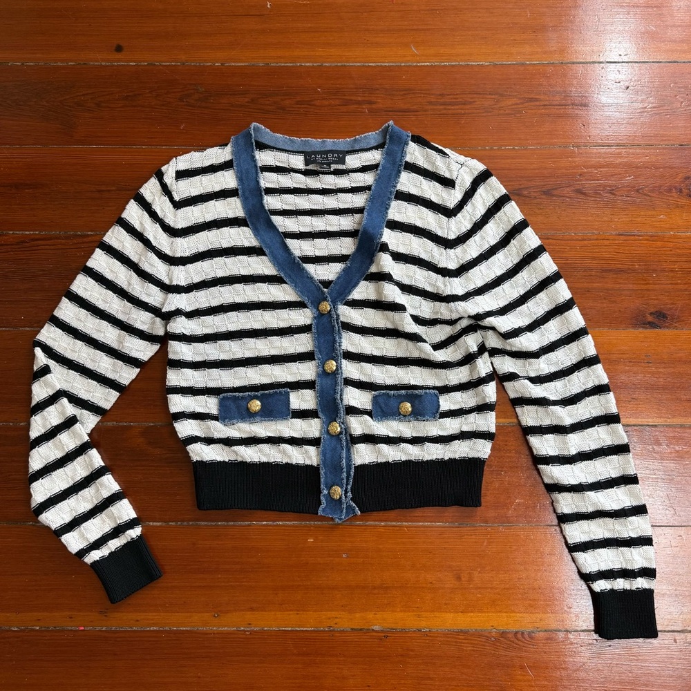 Laundry by Shelli Segal Striped Crop Cardigan Denim Trim Gold Crest Buttons~M ๐๐ - Picture 2 of 9